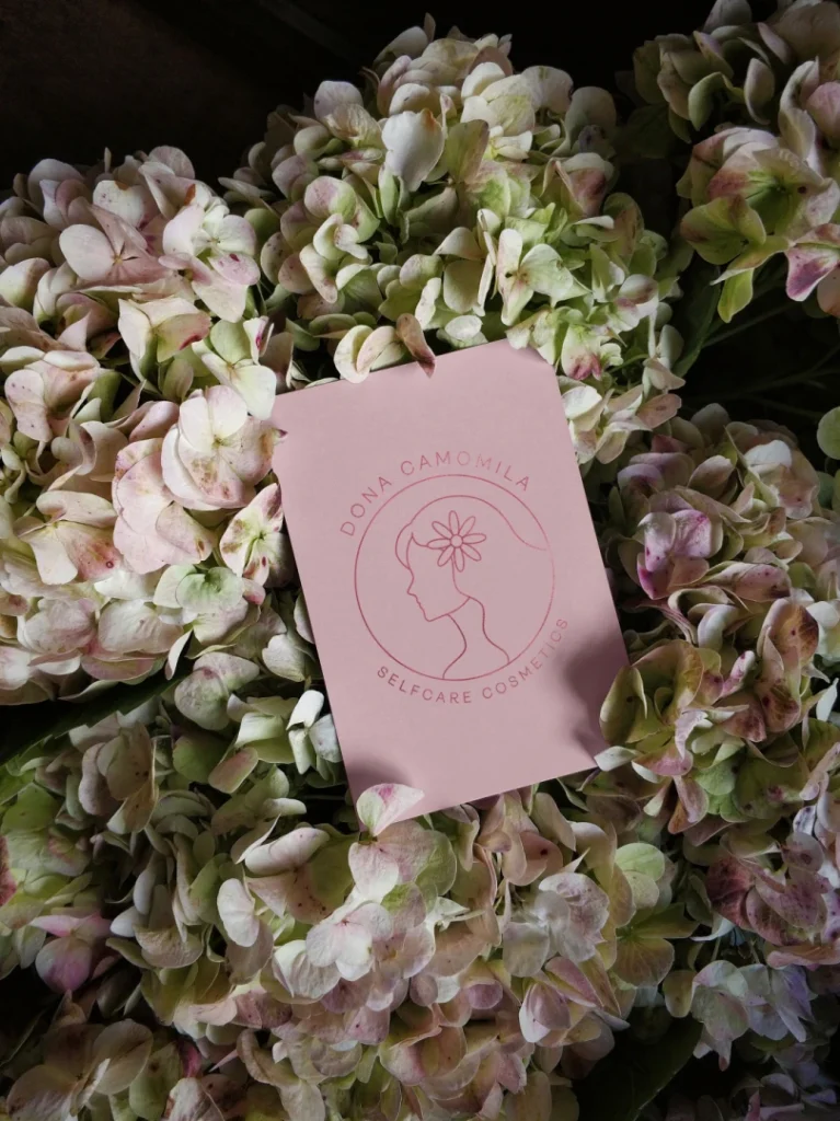 dona-camomila-color